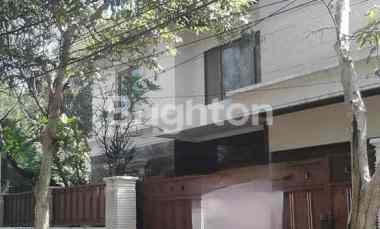 Dijual Rumah Super Mahal dengan Kolam Renang di Kemang Timur