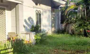 dijual rumah kencana loka