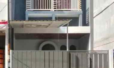 dijual rumah kertomenanggal