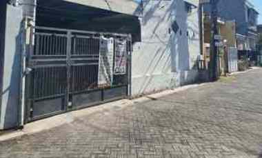 Rumah Strategis Area Ketintang dekat Kampus Unesa, Royal Plaza Mall