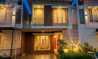 dijual rumah kiara residence