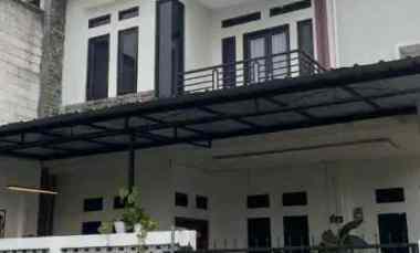 dijual rumah kiaracondong bandung jawa
