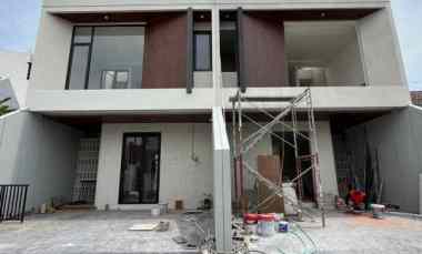 dijual rumah klampis semolo