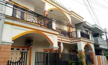 Dijual Rumah Mewah 3 Lantai Siap Huni Perumnas Klender Duren Sawit
