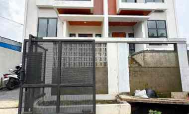 dijual rumah klender duren sawit