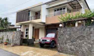 dijual rumah komp villa bandung indah