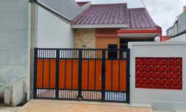 dijual rumah komp villa japos jalan