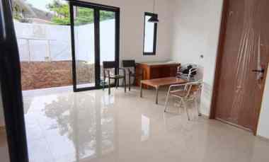 dijual rumah komplek arcamanik bandung