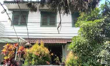 dijual rumah komplek arcamanik endah