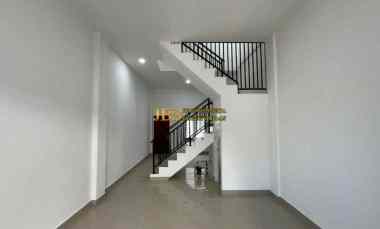 dijual rumah komplek bhayangkara