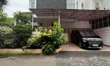 Rumah Mewah Plus Swimming Pool di Billymoon Pondok Kelapa