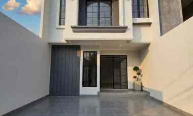 dijual rumah komplek billymoon pondok