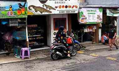 dijual rumah komplek bpk i bepeka 1