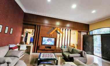 dijual rumah komplek cemara asri jalan