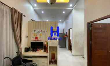 dijual rumah komplek cemara hijau jalan