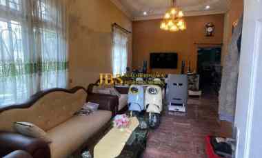 dijual rumah komplek cemara hijau jalan