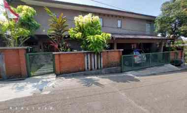 dijual rumah komplek cigadung