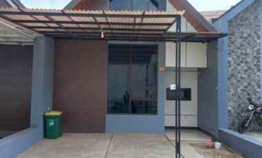 Rumah Dijual di Komplek Cihanjuang