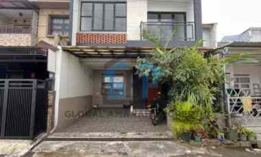 dijual rumah komplek cihanjuang