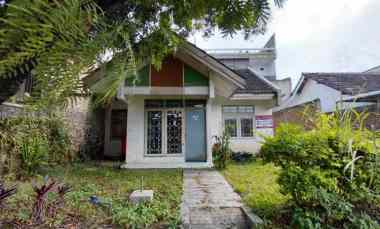 dijual rumah komplek cipageran