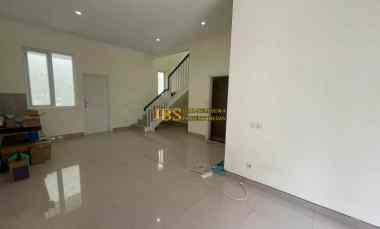 dijual rumah komplek citraland gama