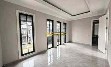 dijual rumah komplek citraland gama