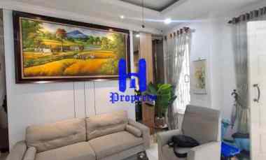 dijual rumah komplek citraland gama
