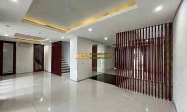 dijual rumah komplek citraland gama