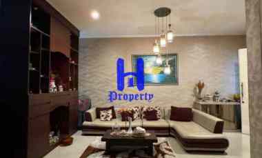 dijual rumah komplek citraland gama