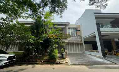 dijual rumah komplek citraland gama