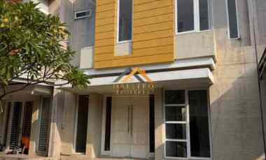 Dijual Rumah 2 Tingkat Siap Huni Komplek Citraland Gama City Cluster G