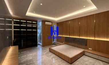 dijual rumah komplek citraland gama city