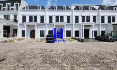 dijual rumah komplek cityview estate