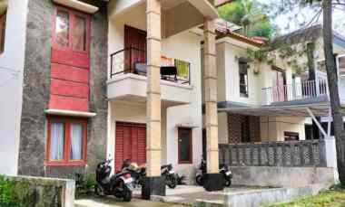 dijual rumah komplek ciwaruga