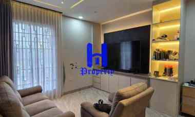dijual rumah komplek damansara private