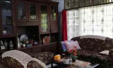 dijual rumah komplek di duren sawit jakarta timur