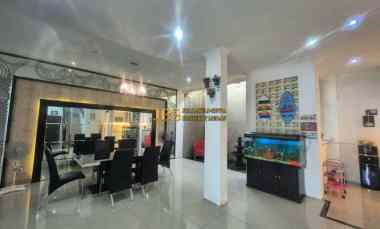 dijual rumah komplek evergreen jalan