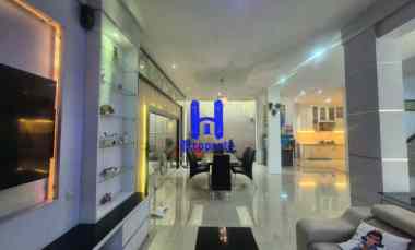 dijual rumah komplek evergreen jalan