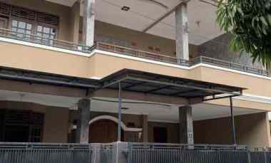 dijual rumah komplek gba griya bandung