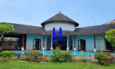 Dijual Rumah Lux di Komplek Graha Helvetia Jalan Kapten Sumarsono