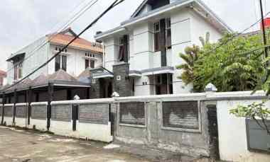 dijual rumah komplek graha indah blok 6