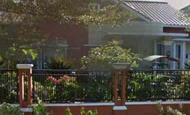 dijual rumah komplek graha puspa