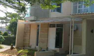 dijual rumah komplek grand parahyangan