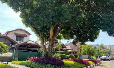 dijual rumah komplek griya mas