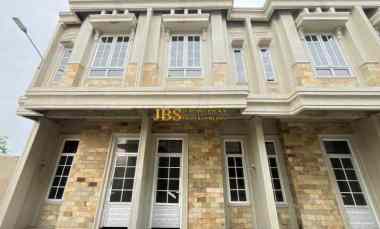 dijual rumah komplek harmoni regency