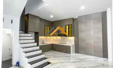 dijual rumah komplek icon estate jalan