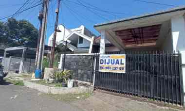 dijual rumah komplek kawaluyaan indah