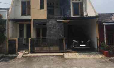 dijual rumah komplek kopassus sukatani