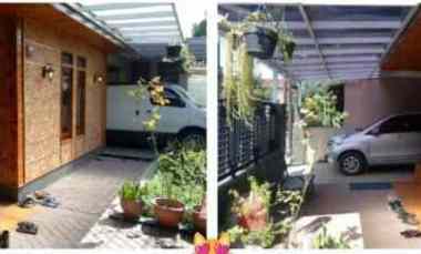 dijual rumah komplek margahayu permai