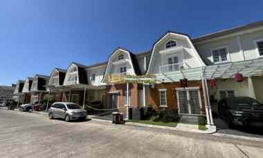 dijual rumah komplek medan resort city